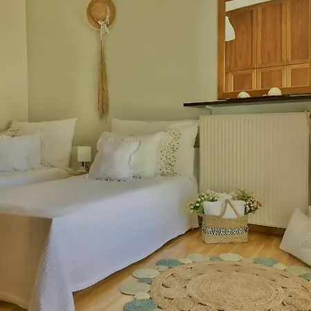 Persephone بيت للعطل