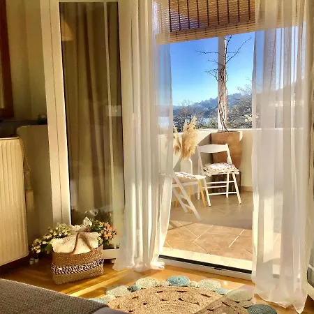 Persephone * شاطئ ميغالي أموس