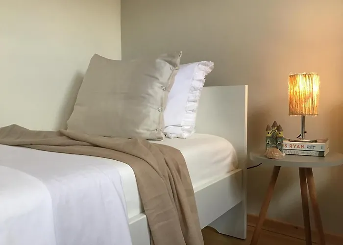 Persephone בית נופש מגלי אמוס